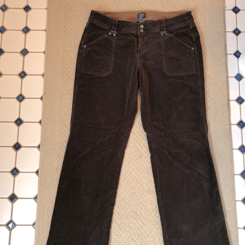 Eddie Bauer, women’s size 14, brown corduroy